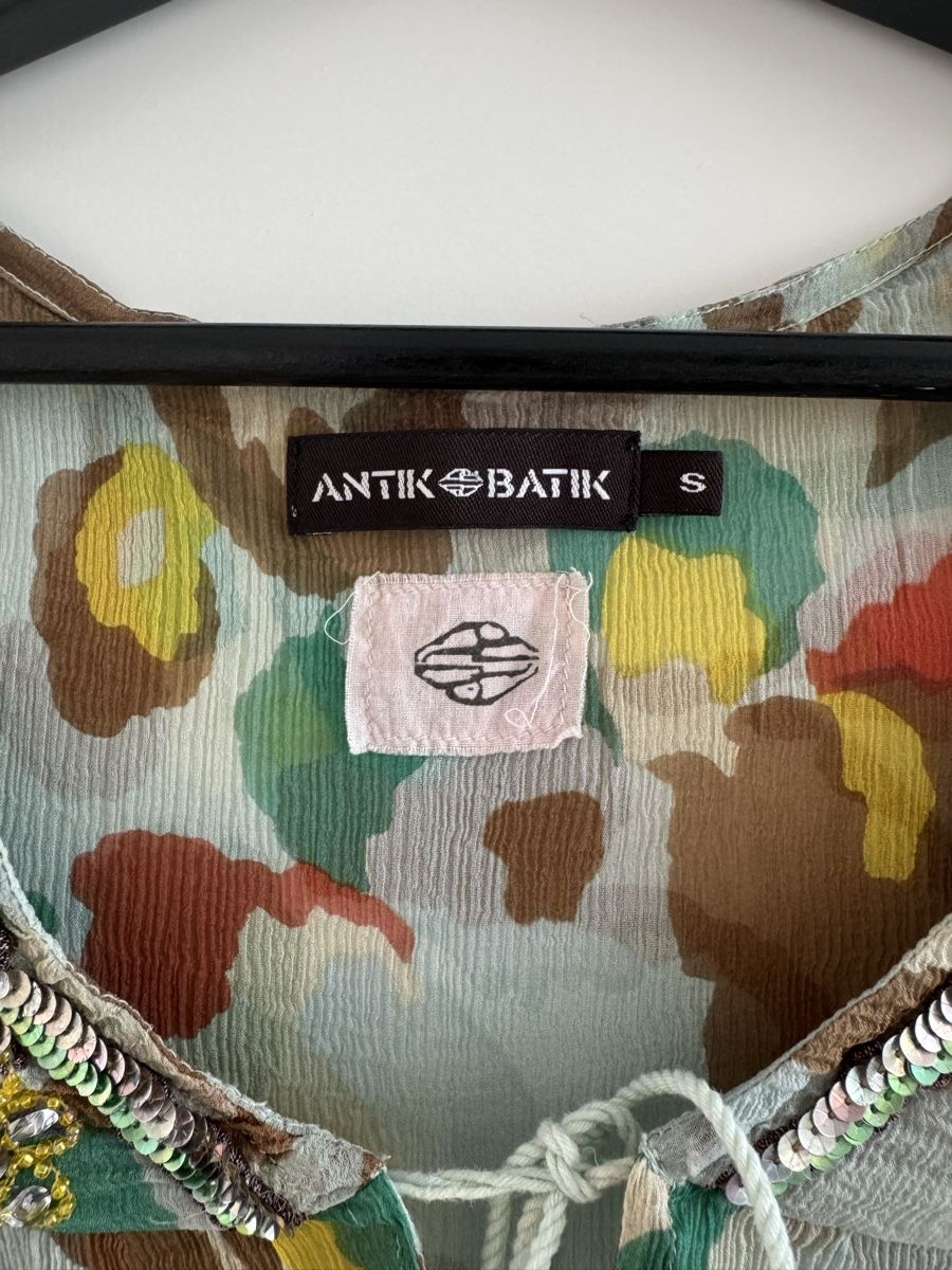 Antik Batik Blusen: Antik Batik Blouse. Boho Chic. Size S. Like new! – Gebraucht aus Vesenaz von nat_mq8l 1