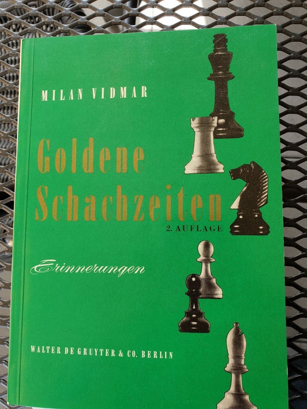 Libri: Schachbuch GOLDENE SCHACHZEITEN – Usato da Muttenz venduto da Langerochade