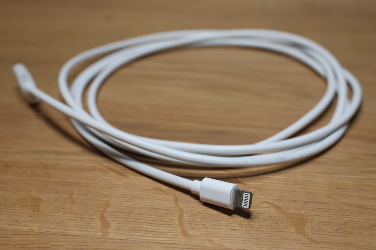Belkin Laufwerke & Adapter: Belkin Lightning Audio + Charge Rockstar Adapter – Gebraucht aus St. Gallen von UsDeSchwiz 7