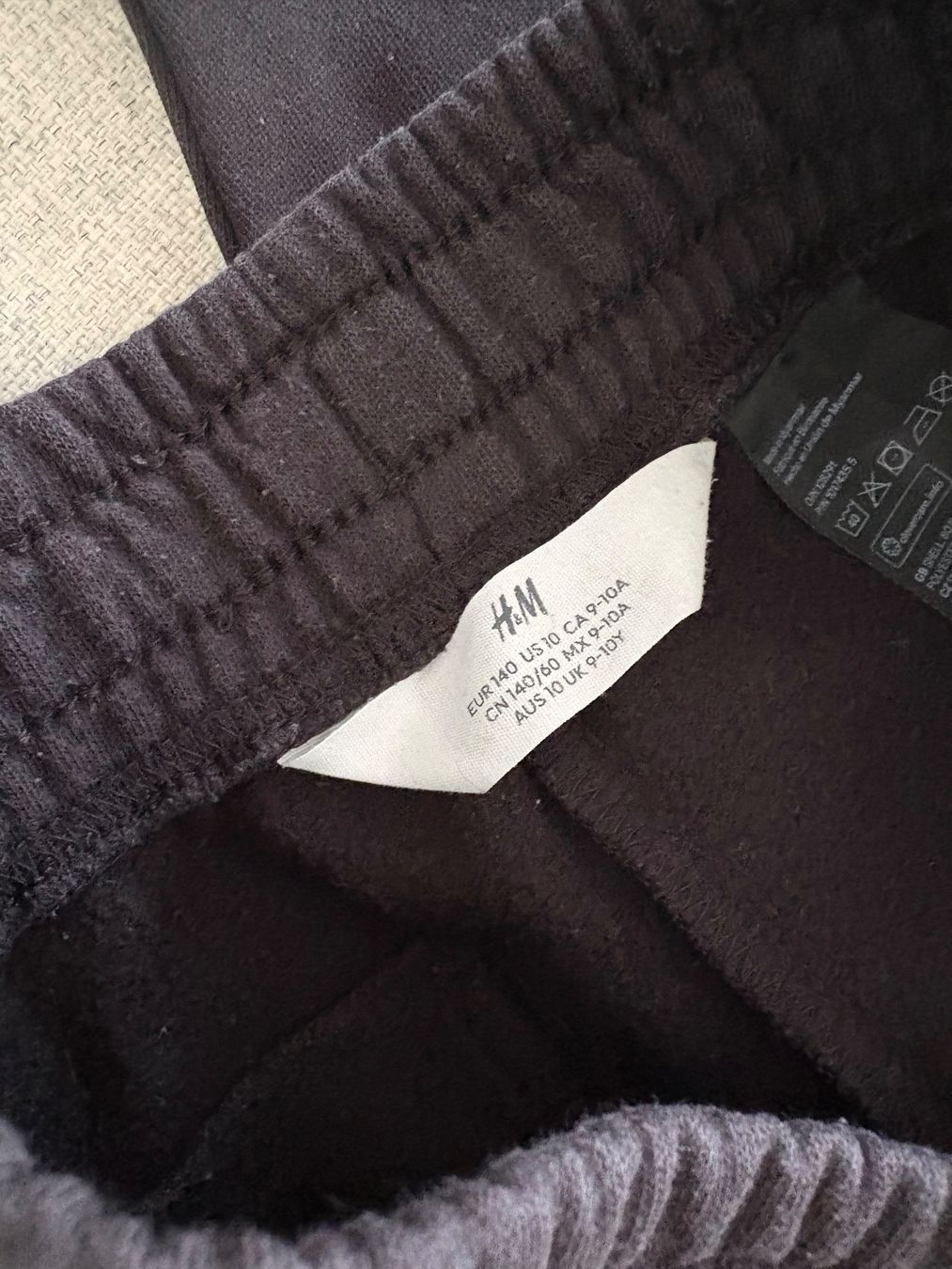 H&M Hosen: Trainerhosen gr 140 – Gebraucht aus Egg b. Zürich von dalanna 3