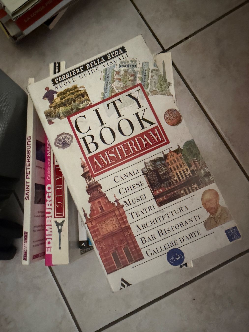 Libri: 13 guide City book, top 10 – Usato da Minusio venduto da Vertigopop