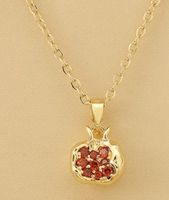 Collier plaqué or jaune pendentif serti rubis 42 cm neuve