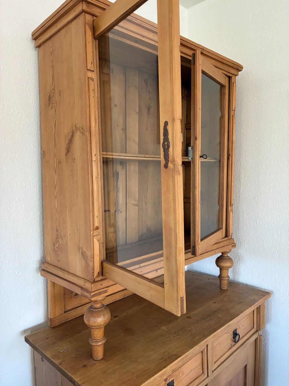 Armadi: Bauernschrank antik, Kommode mit Glasvitrine – Usato da Wil SG venduto da hsmitti 5