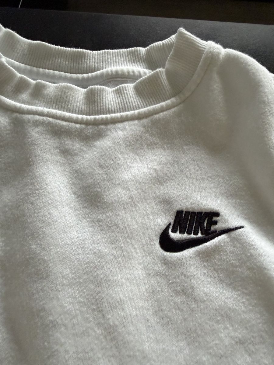 Nike Maglioni & Felpe: Felpa NIKE – Nuovo (secondo la descrizione) da Riva San Vitale venduto da anouky01 1