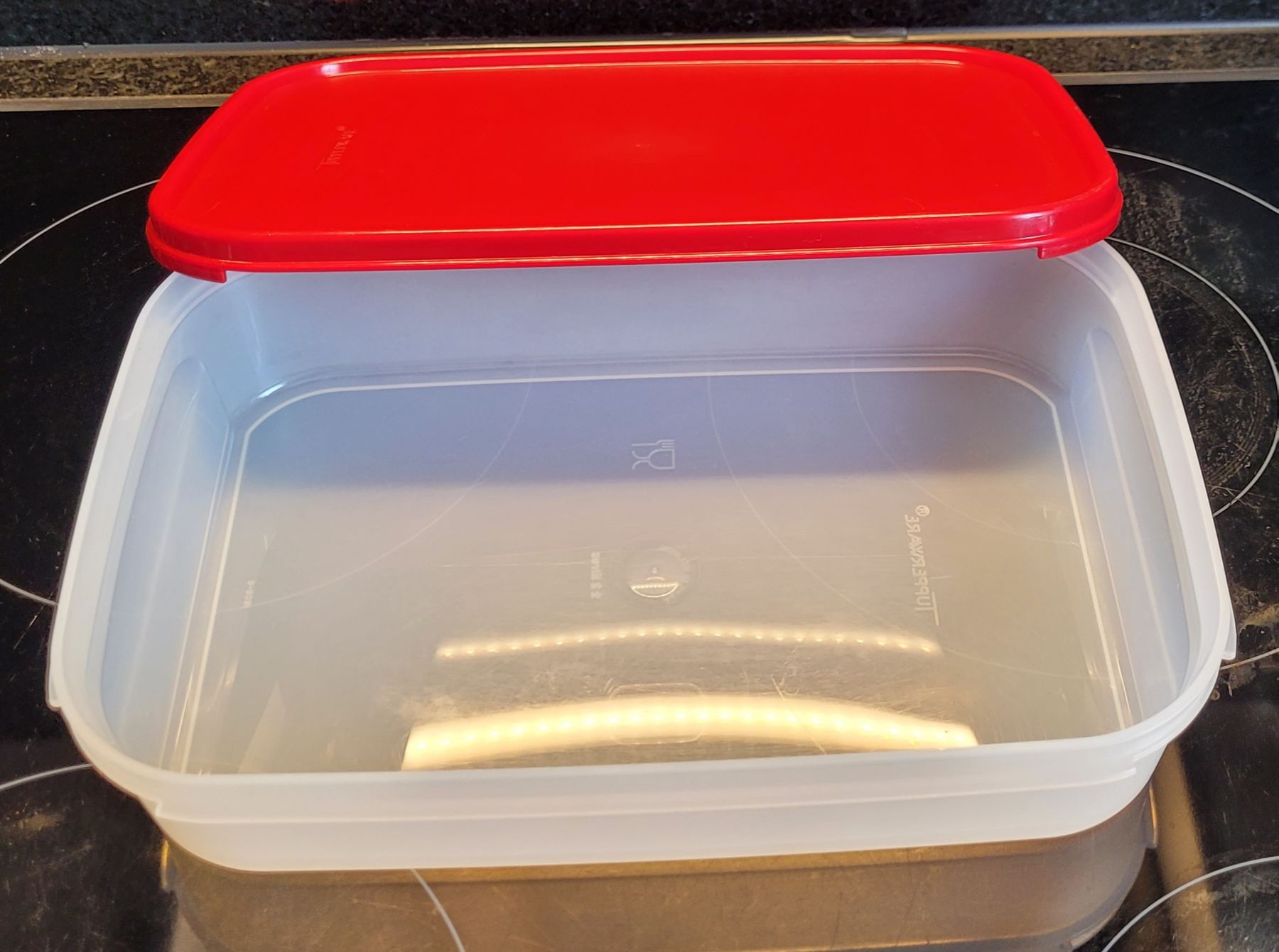 Tupperware Contenitori & Simili: Tupperware-Behälter 2L neu – Nuovo (secondo la descrizione) da Mönchaltorf venduto da Joka013