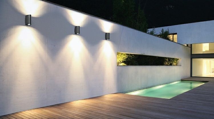Lampen: Robuste Metall Gehäuse Einbrennlackierung Restposten LED – Gebraucht aus Geroldswil von jmop