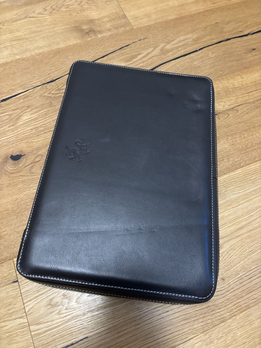 Taschen: Cale's Laptoptasche dunkelbraun Leder NEU – Neu und originalverpackt aus Kirchberg SG von lar_8mw6