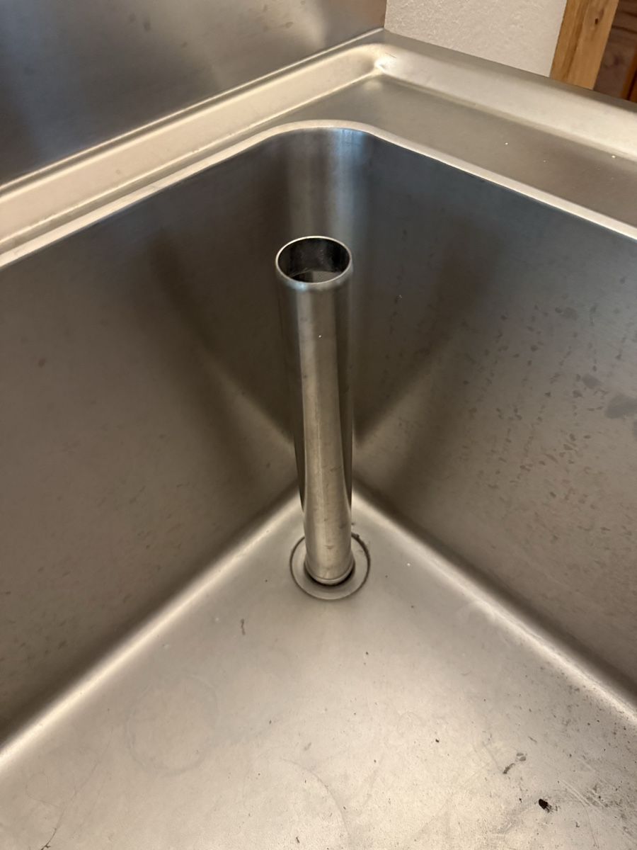 Spülbecken & Waschbecken: Waschtisch Edelstahl  – Gebraucht aus Naters von brunteles 4