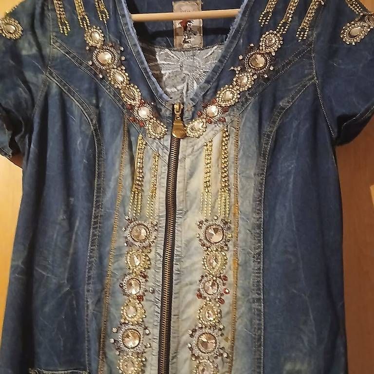 Vestiti: Robe originale – Usato da penthaz venduto da Sunflower6565 1
