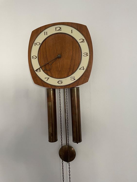 Wanduhr Mit Hydraulik-Motiv – 30x30 Cm, Schwarz, Geräuschlos, Für Werkstatt Oder Garage