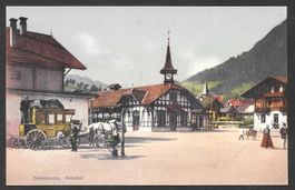 Zweisimmen Bahnhof mit Postkutsche