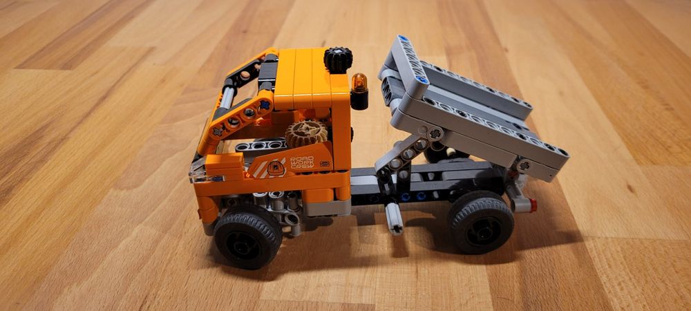 Lego 42060 Technic Baustellenfahrzeug 2in1 Kran LKW (Gebraucht) in Thun ...