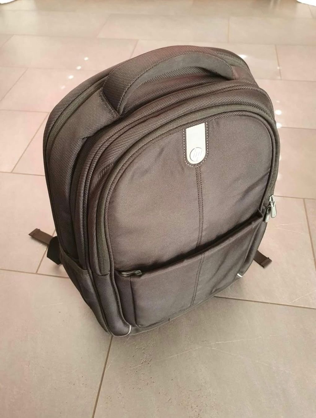 Zaini: Sac à dos PC portable HP 15,6" – Nuovo (secondo la descrizione) da Le Noirmont venduto da die_56yf