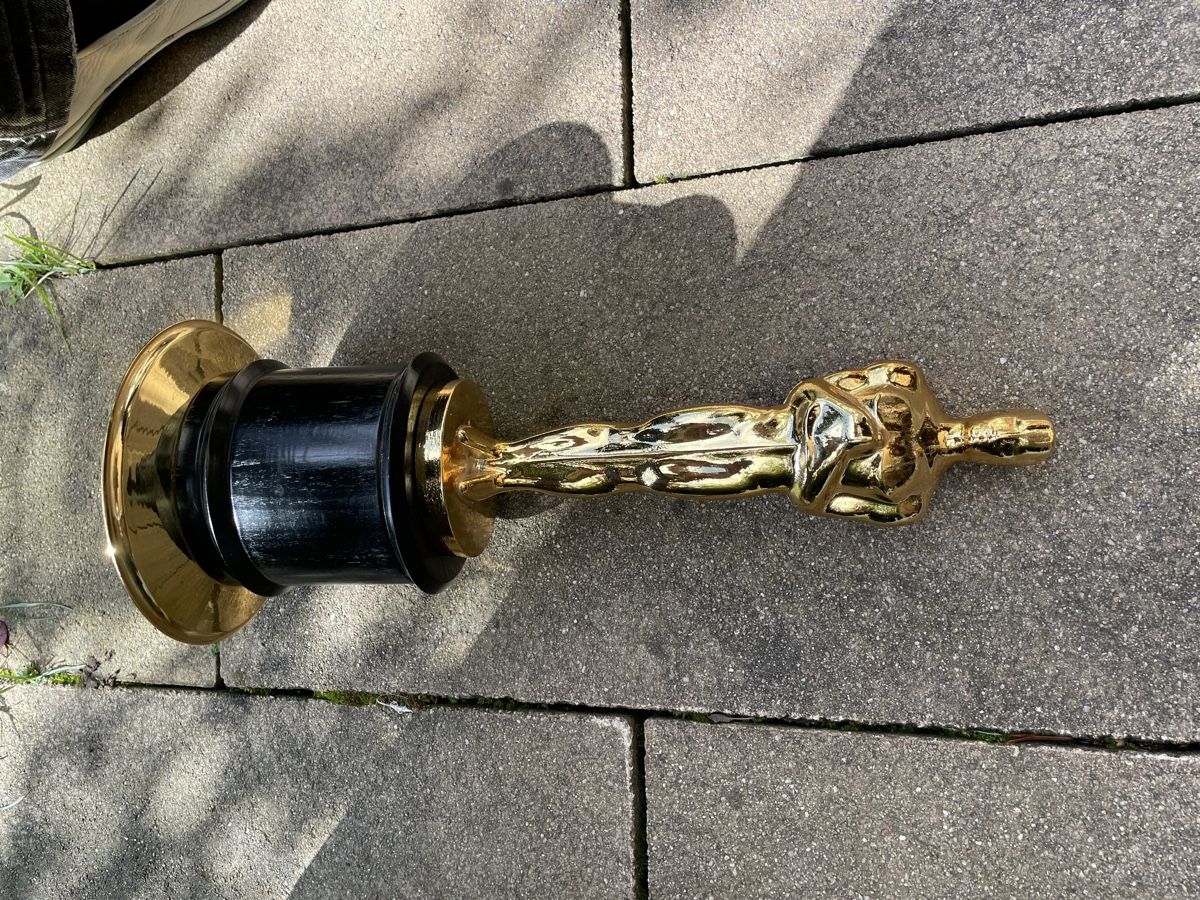 Figuren: Goldene Oscar Statue Deko Figur – Gebraucht aus Erlen von  2