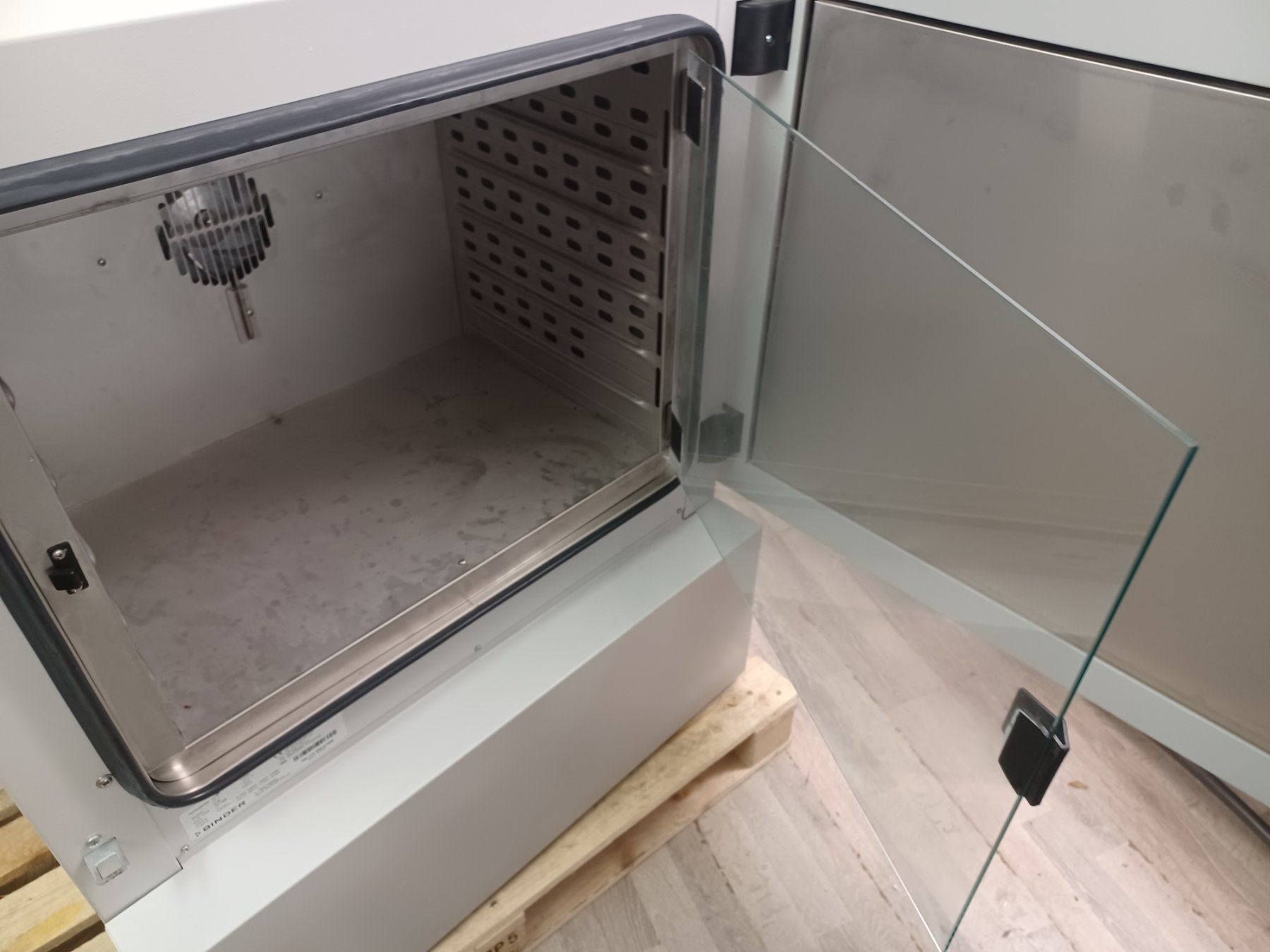 Sonstiges Tierzubehör: Binder KB115 Kühlbrutschrank – Gebraucht aus Niederdorf von LeptonAG_Labor 4