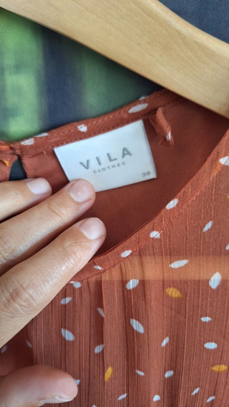 Vila Kleider: Elegantes Kleid Gr. 38, Vila – Gebraucht aus Wichtrach von Elenagonzi 3