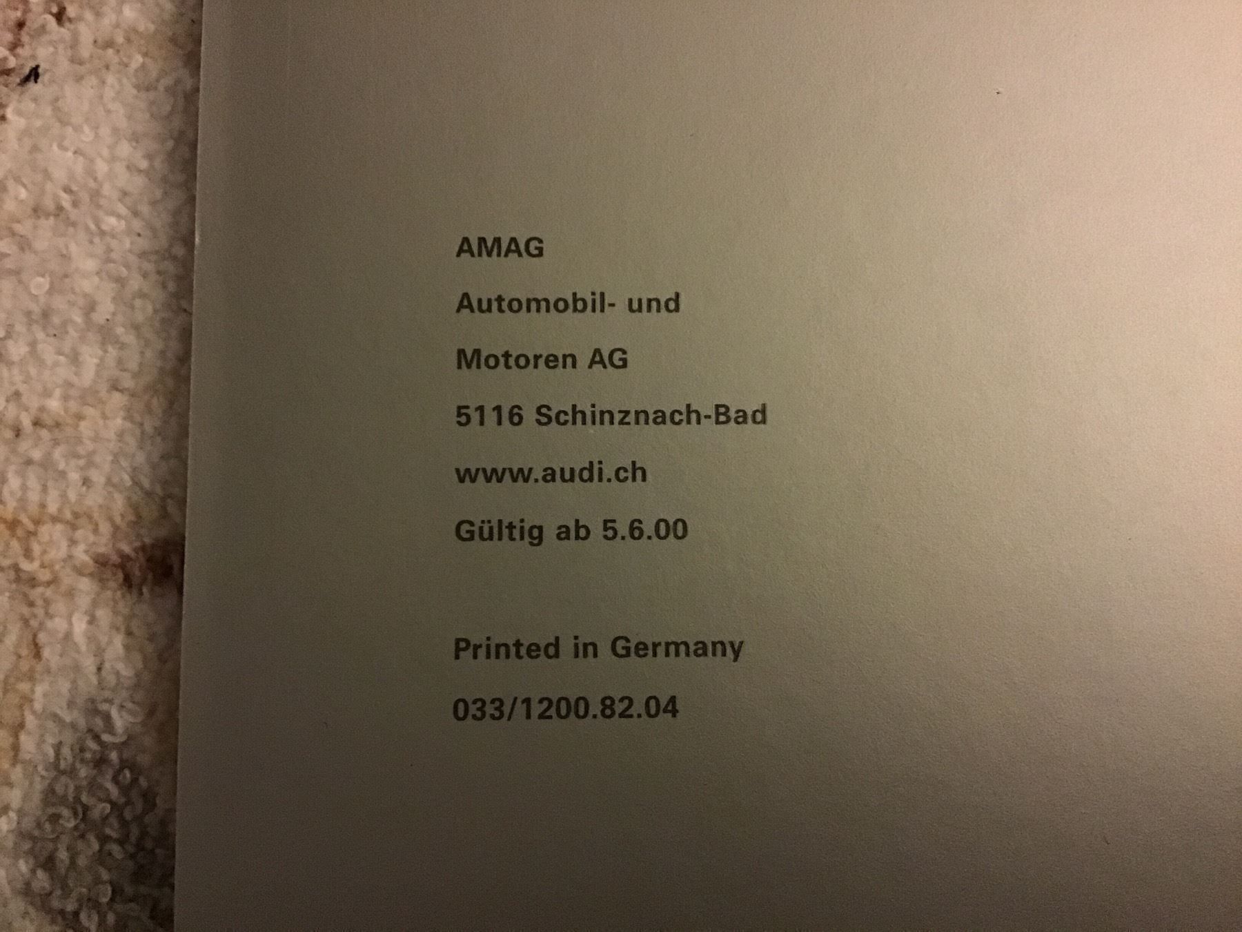 Audi Documenti: Audi S8 Verkaufsprospekt, top, Juni 2000 – Usato da Scherzingen venduto da Starseller62 1