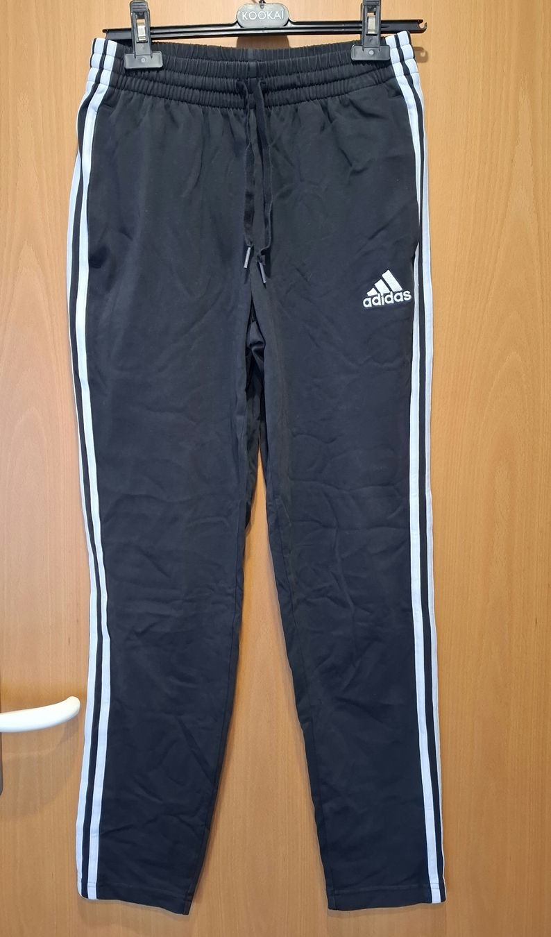Adidas Pantalons: Adidas Jogginghose Gr. M – D'occasion à Balzers par mackfose
