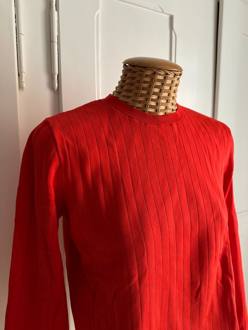 Mango Pullover & Sweatshirts: MANGO - Pullover rot S – Gebraucht aus Zürich von Diazaio 1