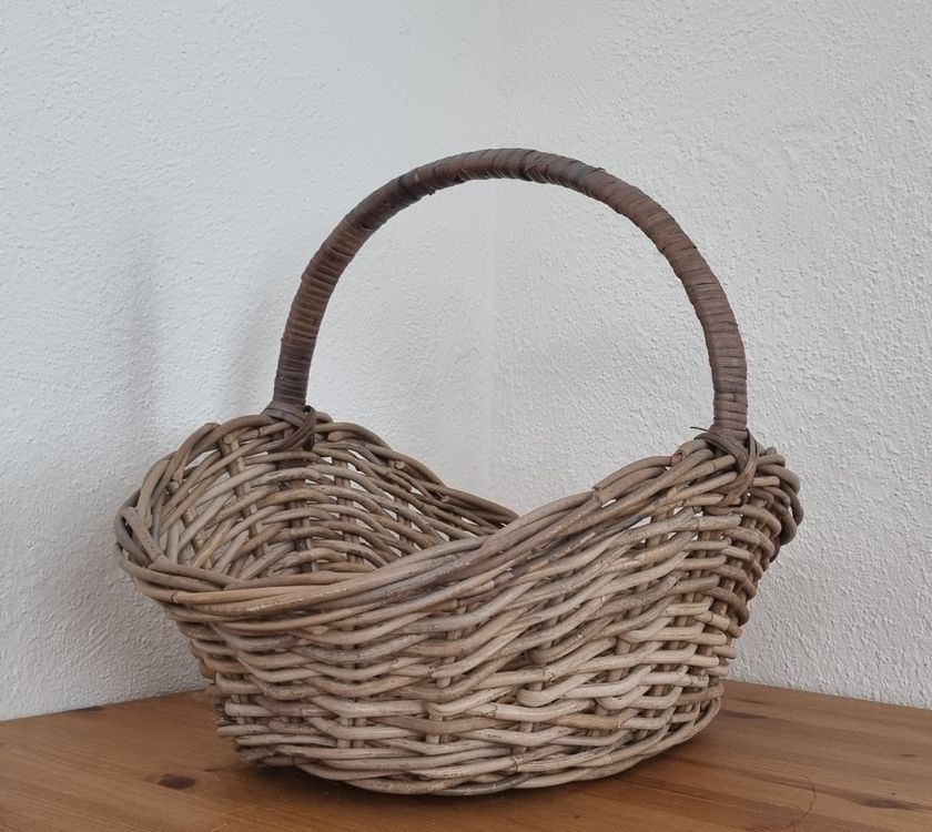 Korb Weidenkorb Henkelkorb (Gebraucht) in Affoltern am Albis für CHF 20 ...