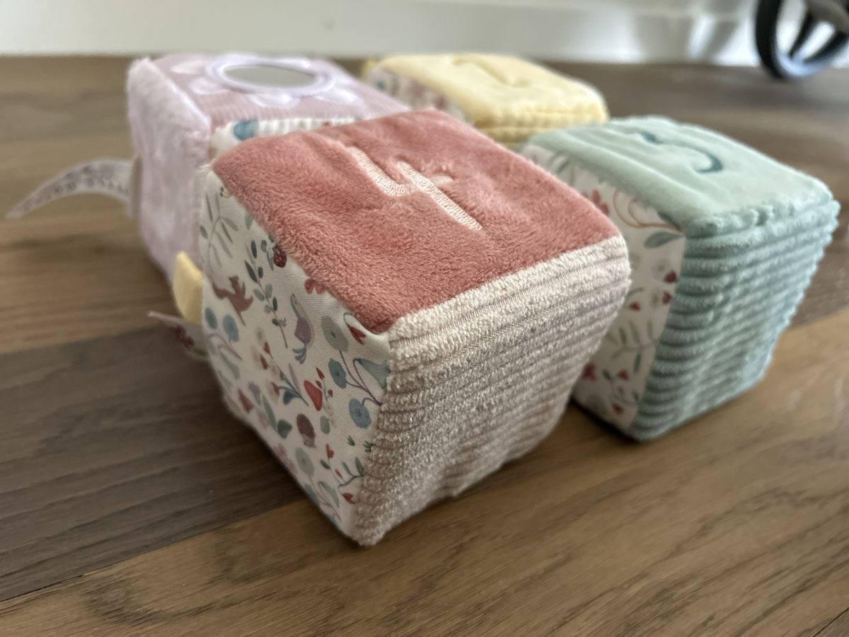 Spielzeuge: Textil cubes little dutch – Neu (gemäss Beschreibung) aus Epalinges von kat_lyp6 1