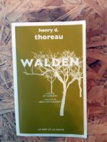Livre édition récente soignée "Walden", H. D. Thoreau