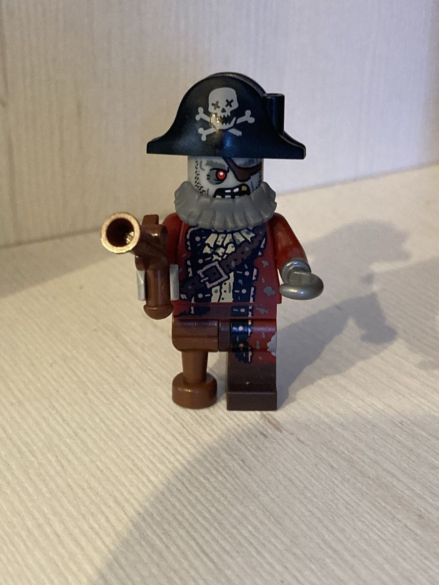 Lego Giocattoli: LEGO Zombie Pirate 71010-2 – Usato da Schafisheim venduto da mic_79dx
