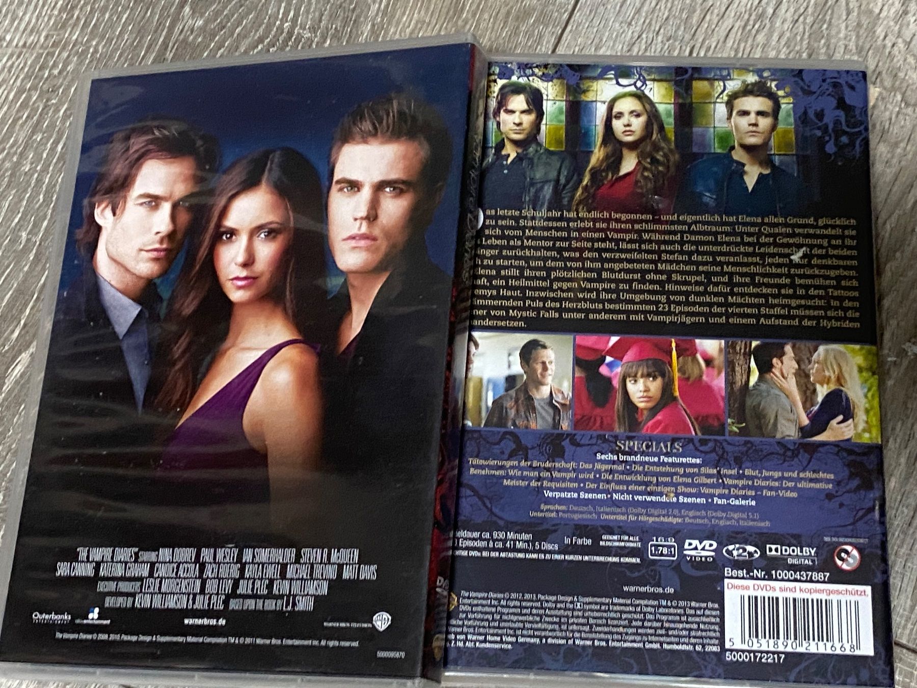 Tutti i DVDs: The Vampire Diaries 1, 2 & 4 – Usato da Muri b. Bern venduto da AdidasCollector 2