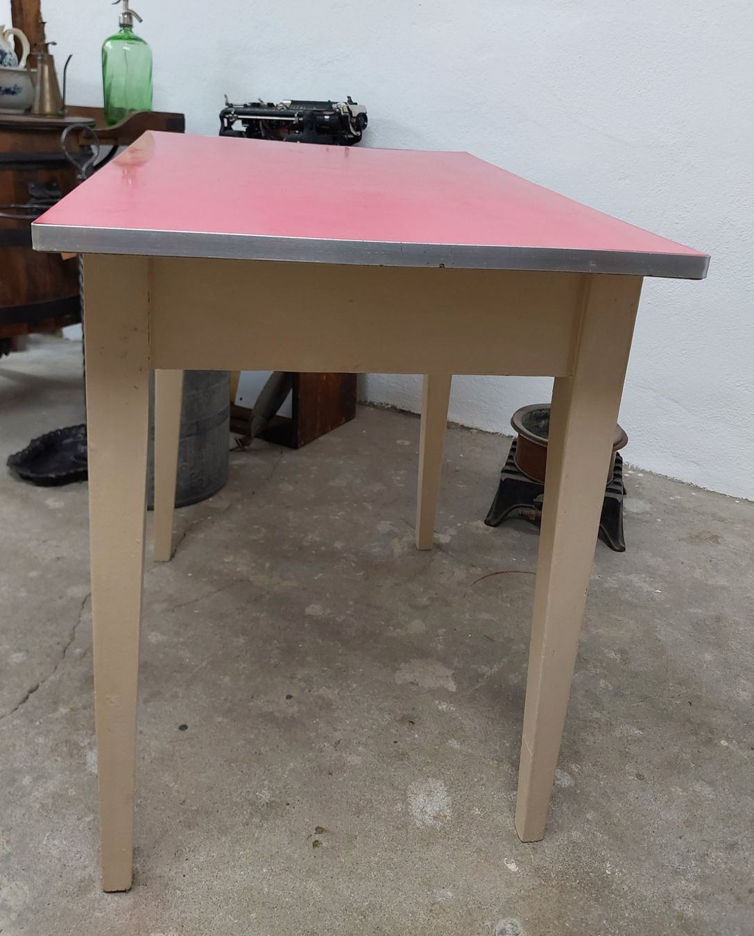 Tavoli: Designklassiker- Antiker Küchentisch – Usato da Siblingen venduto da rantiques 6
