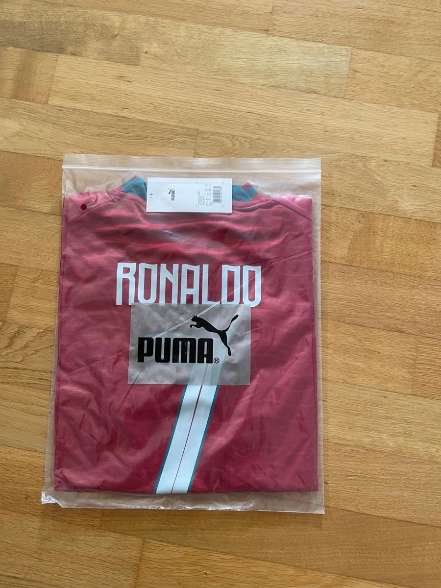 Canottiere & Pantaloni: NEUES Ronaldo Trikot WM 2026 – Nuovo e nell'imballaggio originale da Kehrsatz venduto da Chicharron 4