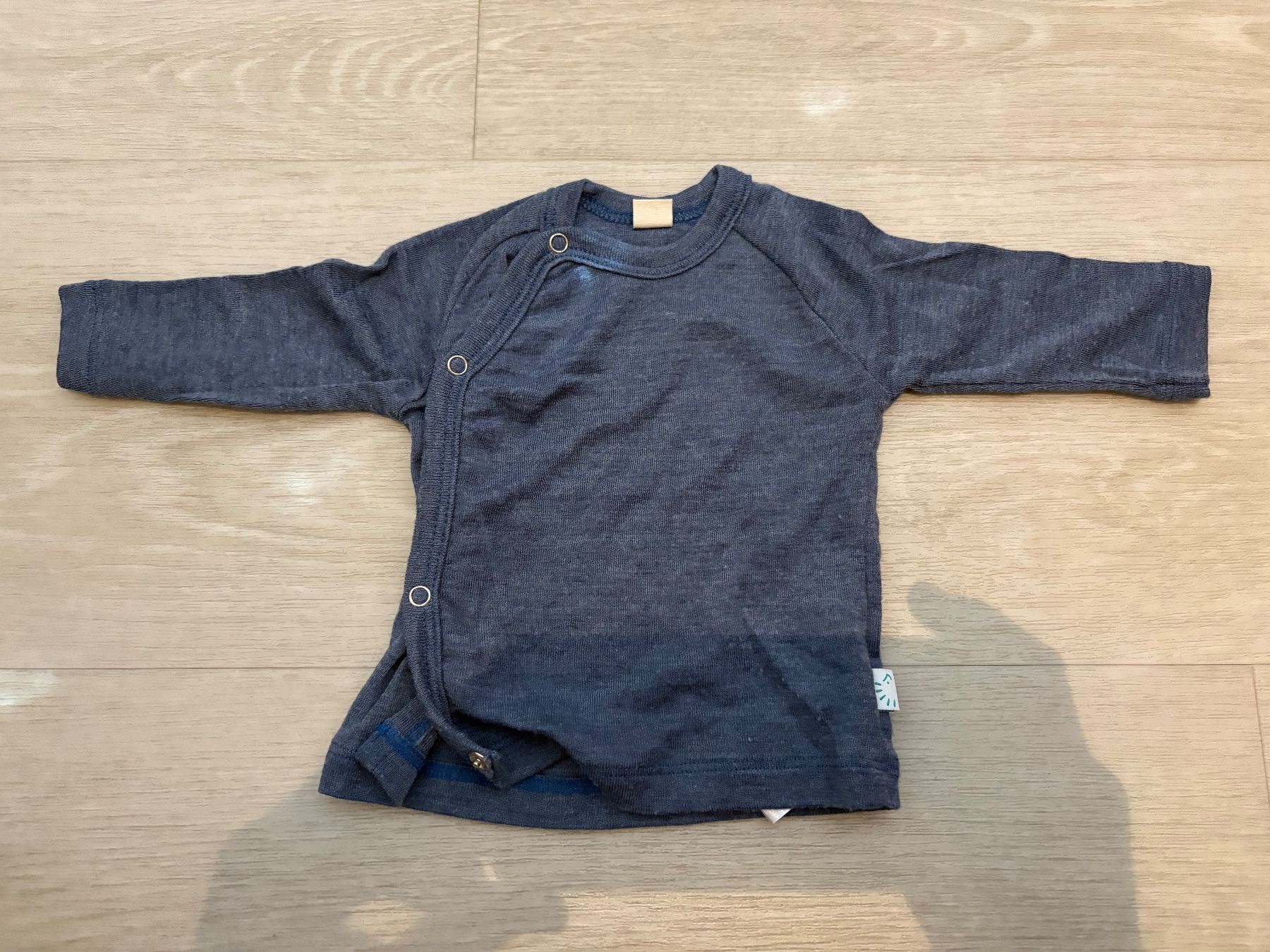 Pullover & Sweatshirts: Wolle Seide Wickelpullover in 50/56 – Gebraucht aus Ganterschwil von crt_8h66