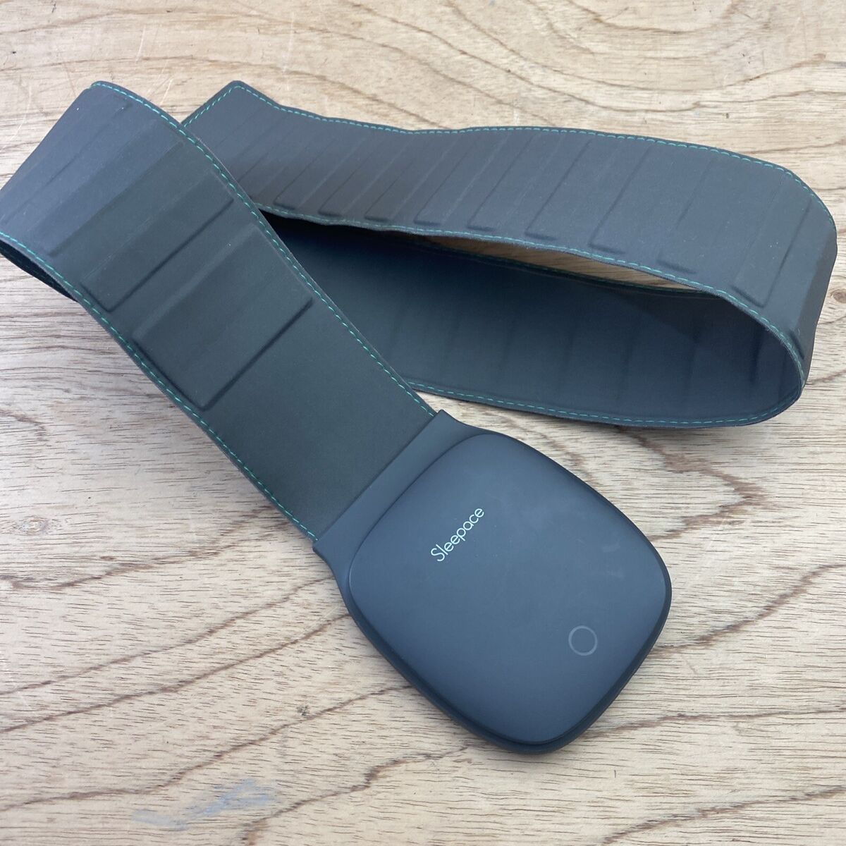 Attrezzature mediche: Sleeppace RestOn Smart Sleep Tracker - New in Box! – Nuovo e nell'imballaggio originale da Seuzach venduto da Wolf936 7