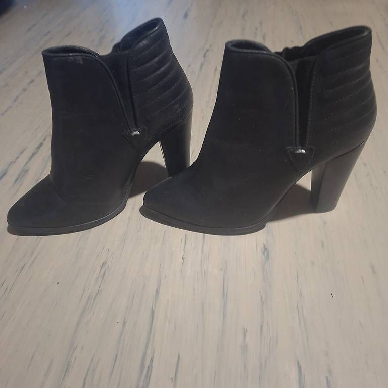 Scarpe da donna: Botines de la marque Koan 38 – Usato da Clarens venduto da gto_qlg5 2