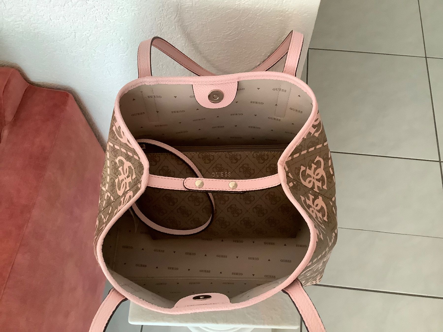Guess Borse da donna: GUESS Tasche NEU – Nuovo e nell'imballaggio originale da Aegerten venduto da G7unit 2