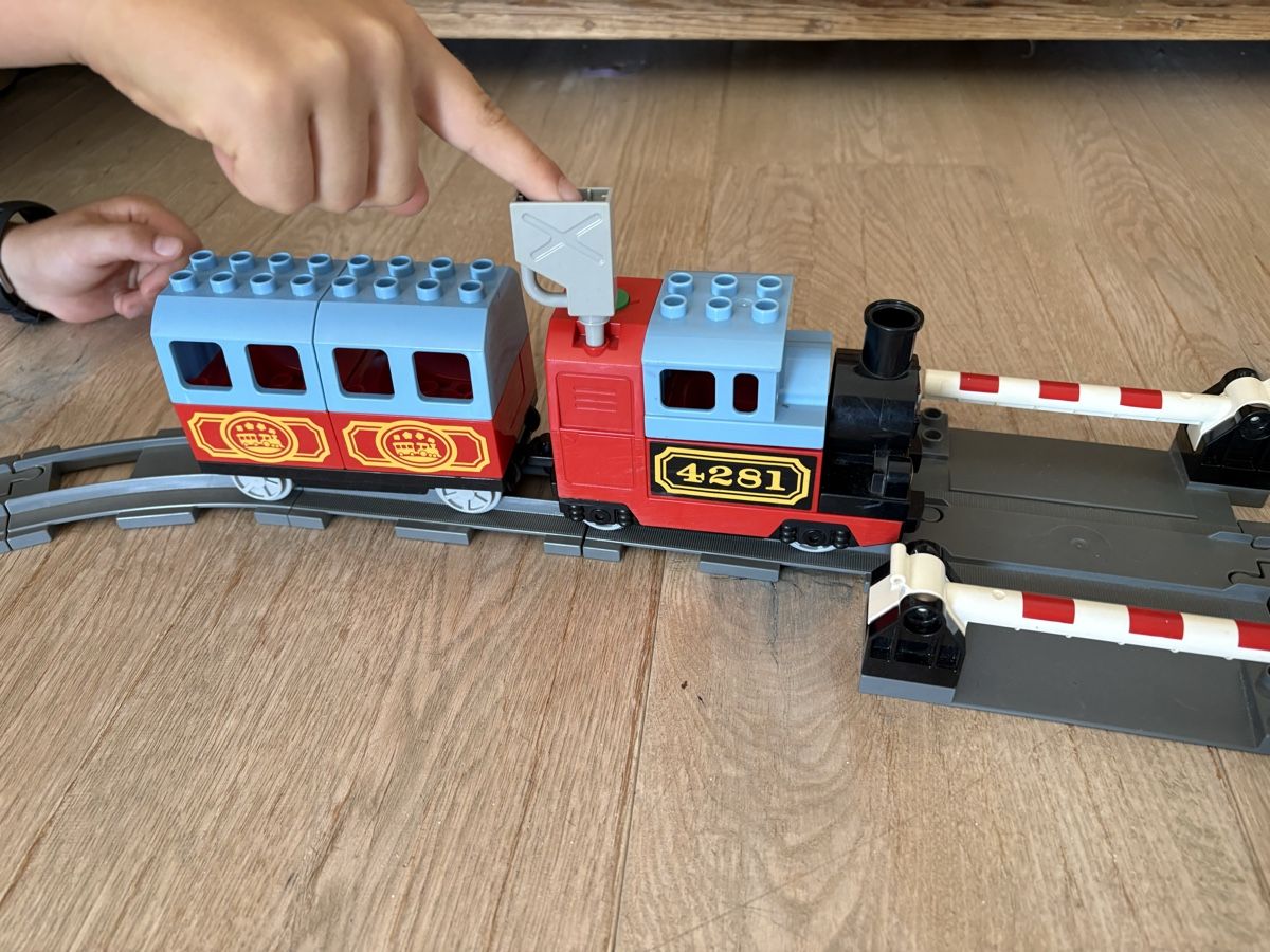 Lego Jouets: Lego Duplo Eisenbahn  – D'occasion à Russikon par Sucita 2