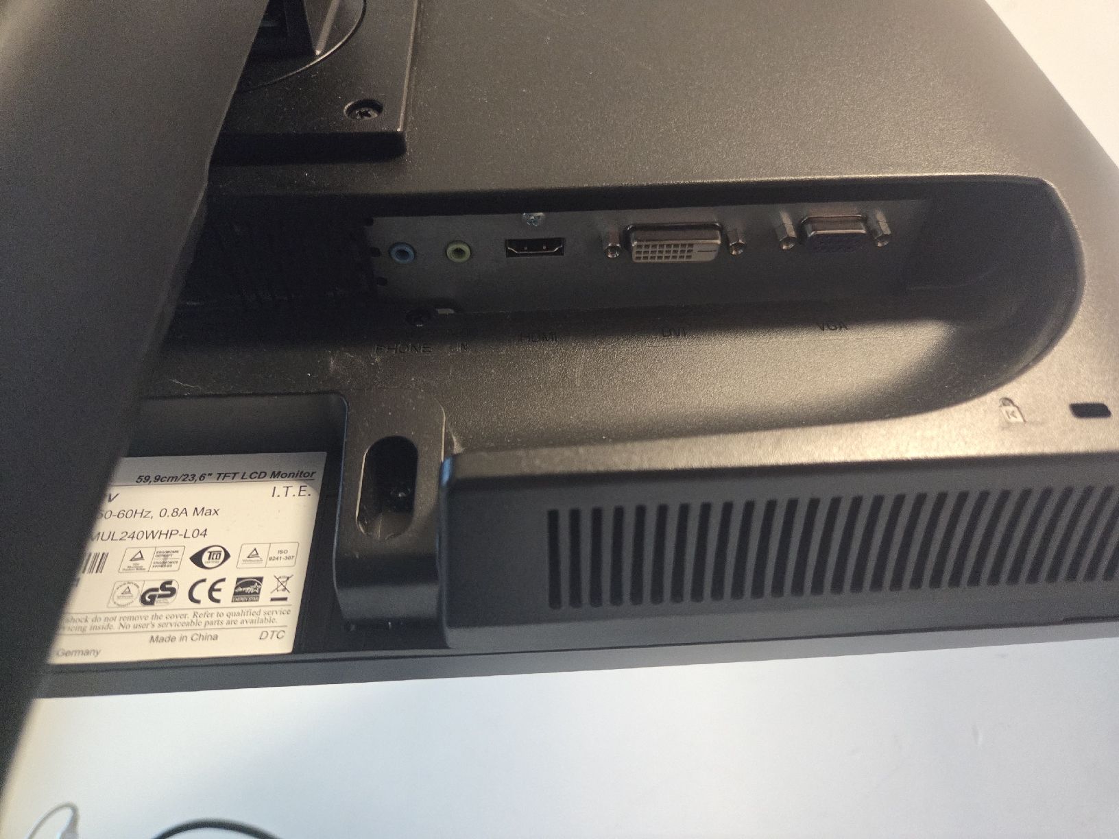 Ecrans: Monitor 24 Zoll – D'occasion à Winterthur par Nour_Hadad 3