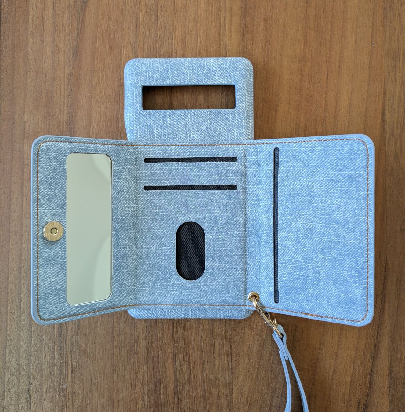 Cover & Protezioni schermo: Handyhülle / Case mit Wallet "Google Pixel 7a" (wie neu) – Nuovo (secondo la descrizione) da Bonstetten venduto da Driver7 1