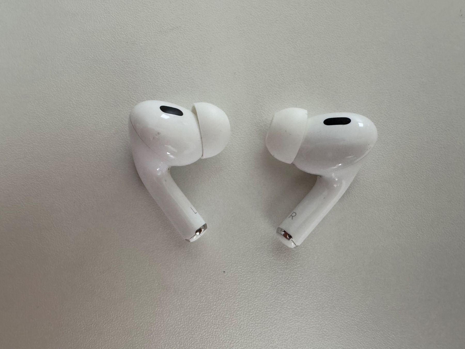 Apple Cuffie: AirPods Pro 2 – Usato da Bulle venduto da samuel.volery 1