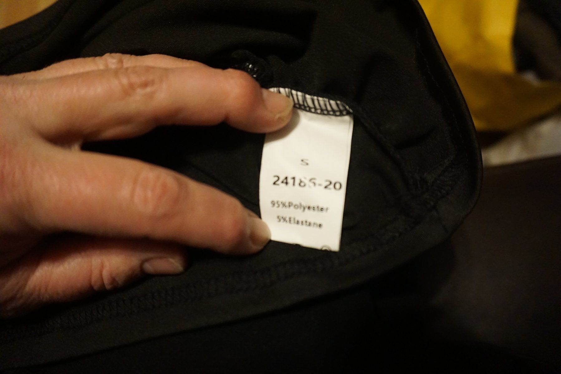 Kleiderpakete: Top und Shorts Gr.S – Gebraucht aus Zürich von einalemjena 2