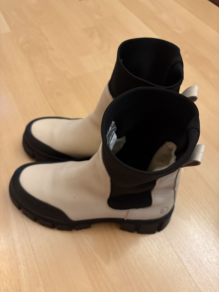 Scarpe da donna: Coole Chelsea-Boots, Grösse 37 – Usato da Brütten venduto da gisela777 1