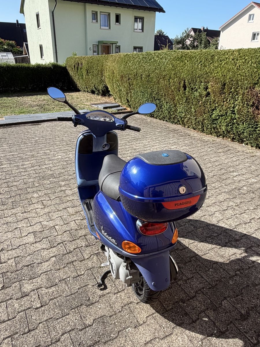 Vespa Scooter: Vespa ET4 50ccm – Usato da Zürich venduto da nik_sy96 3