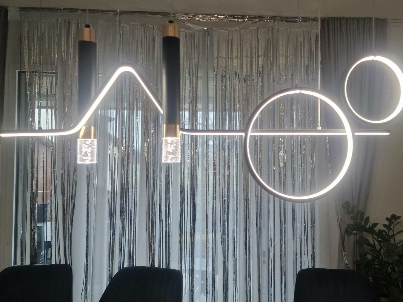 Lustres & lampes de plafonds: Hängeleuchte modern schwarz 94cm LED gebraucht – D'occasion à Hochdorf par dar_w9ww 5