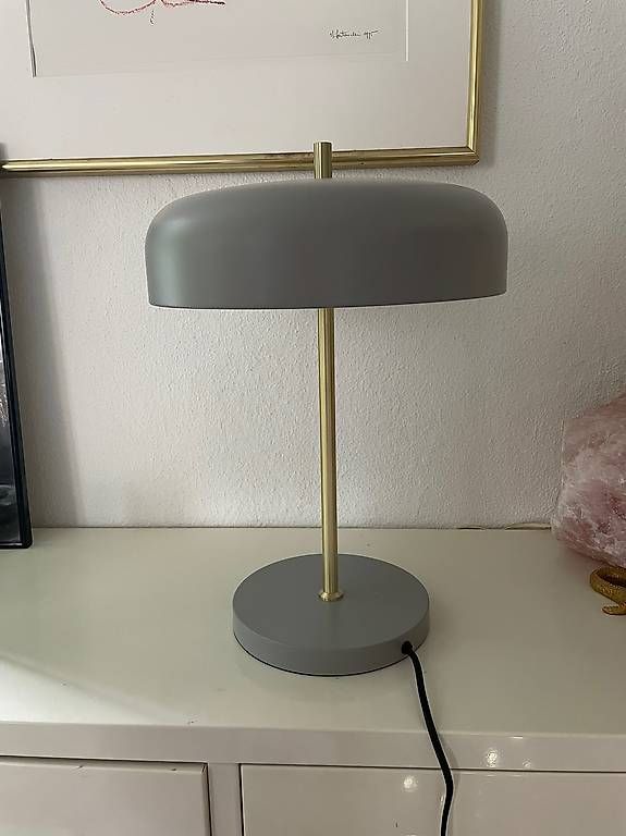 Lampade: Pfister Tischlampe E27 Fassung – Usato da Weite venduto da POster9476