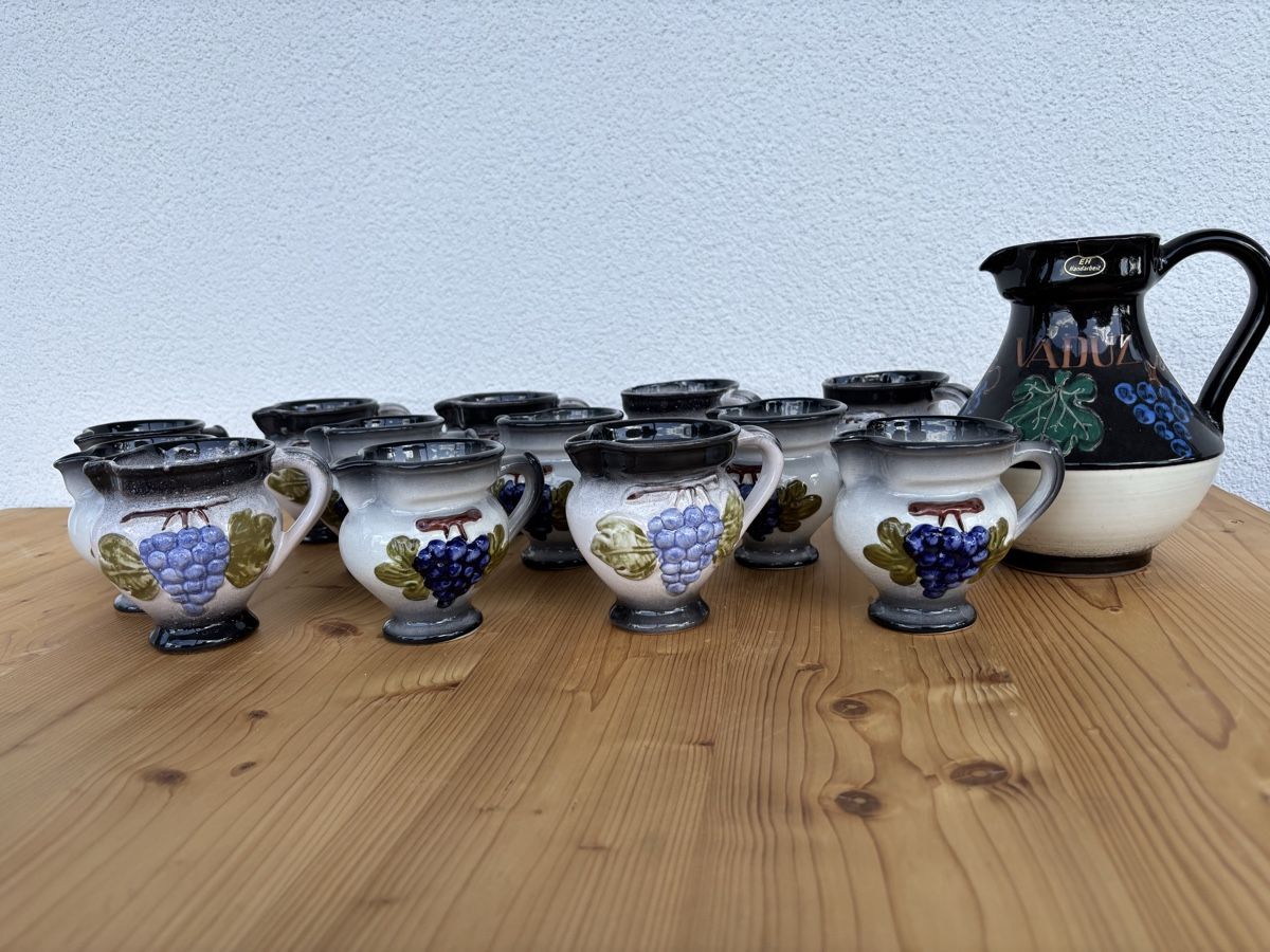 Set di piatti: Boccolinoset mit Weinkrug – Usato da Büron venduto da Singer19 5
