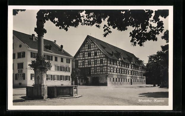 Cartoline postali: AK Winterthur, Kaserne mit Brunnen – Usato da Berlin venduto da bartko-reher