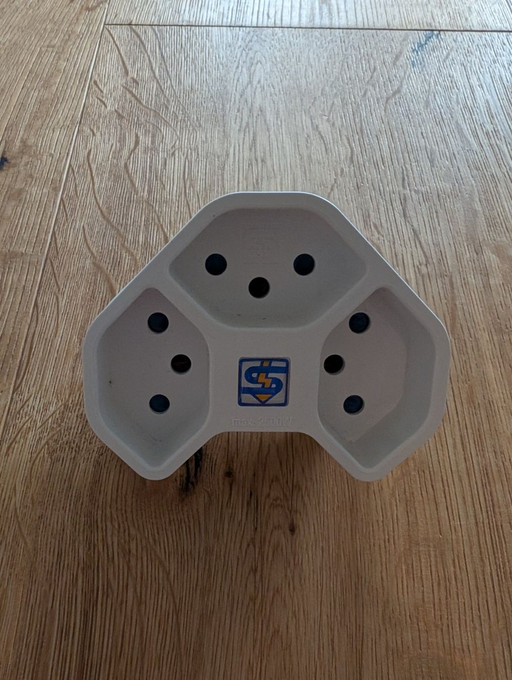 Stecker: Steffen Dreifackstecker weiss – Gebraucht aus Interlaken von dmncmg 2