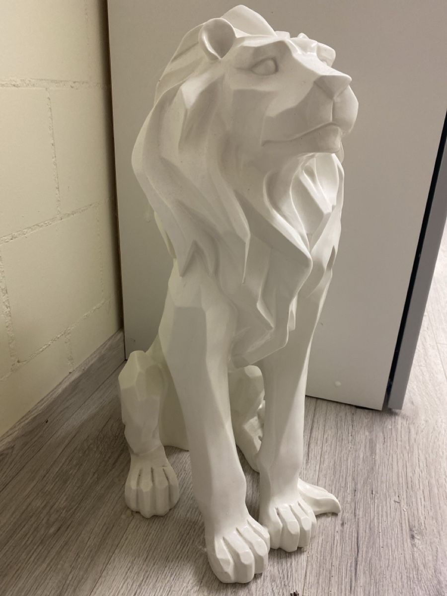 Sculptures & Statues: Weisse Löwen Figur – D'occasion à Wolfwil par ISAsShop
