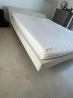 Schönes Leder-Bett "BoRa" 160/200cm, weiss, drehbar!