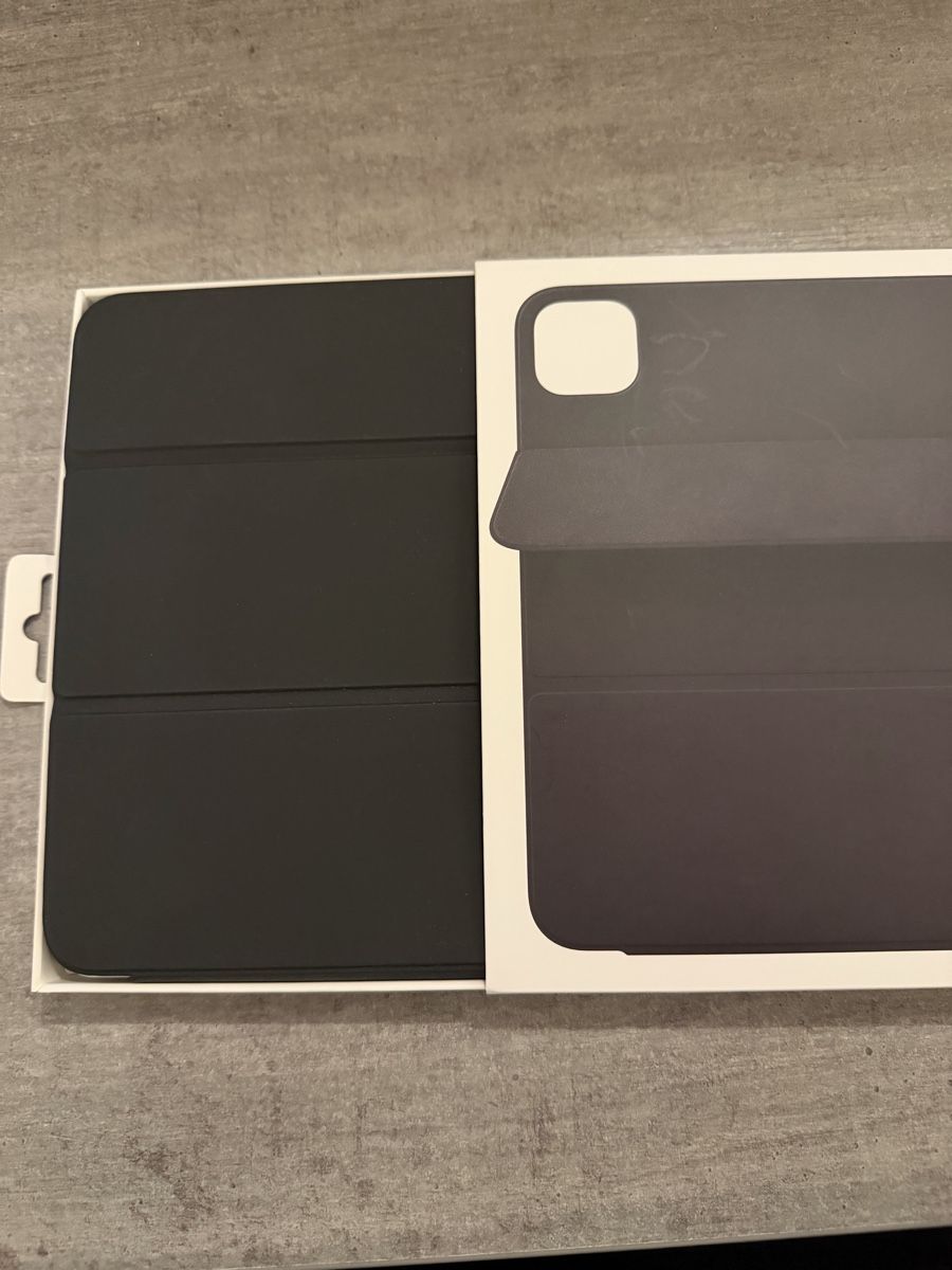 Apple Covers & Borse: Original Apple iPad Pro 11" Smart Folio - Top Zustand! – Usato da Pratteln venduto da niisam 2