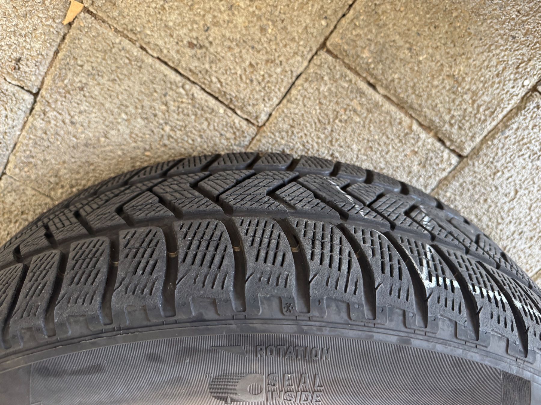 Volkswagen Pneumatici & Ruote complete: VW ID.4 GTX / Audi E-Tron Q4  Winteräder – Usato da Oftringen venduto da Monie4life 4